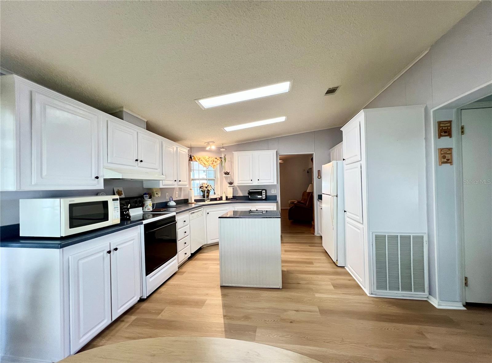 51 PINDO PALM ST E, LARGO, FL — photo 40