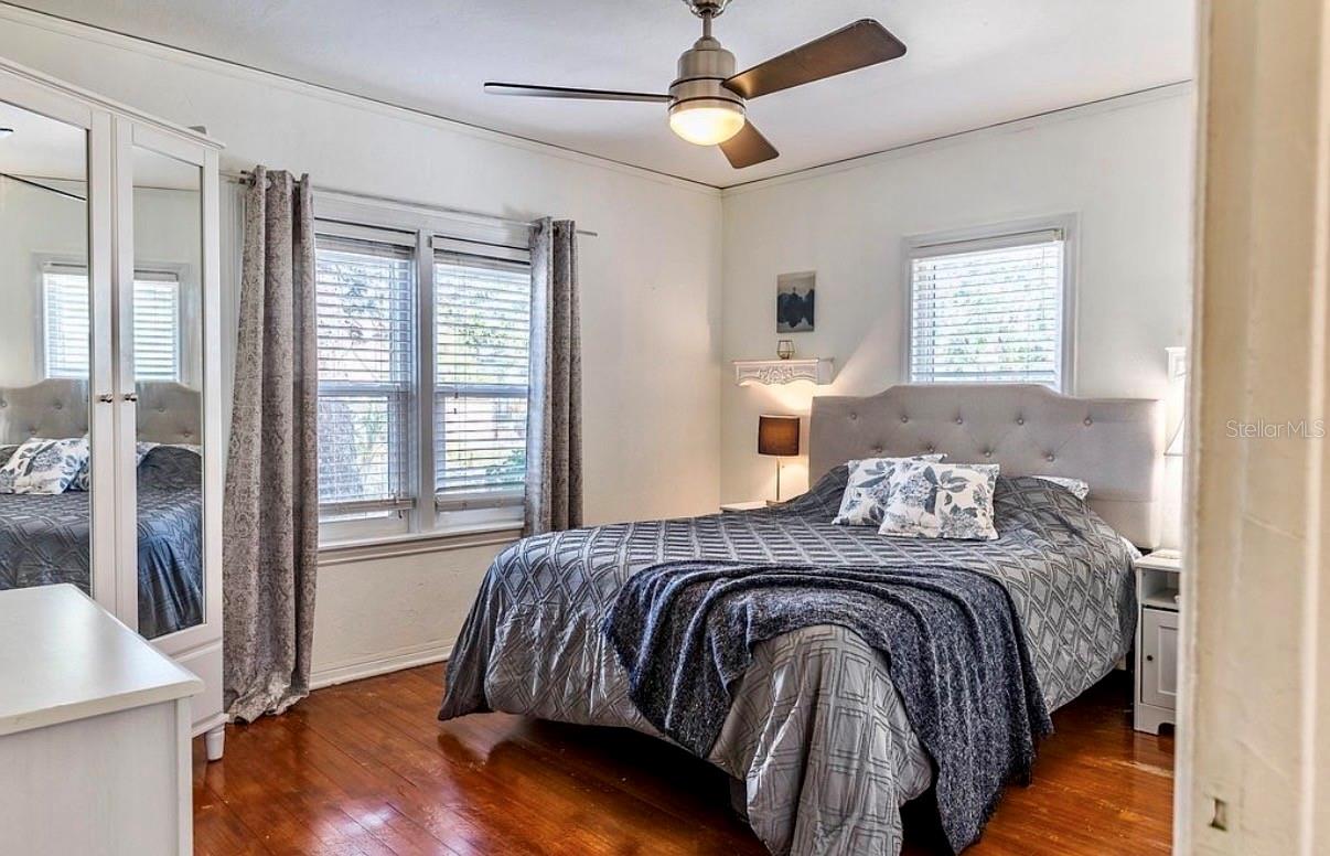 1750 34TH AVE N, ST PETERSBURG, FL — photo 14