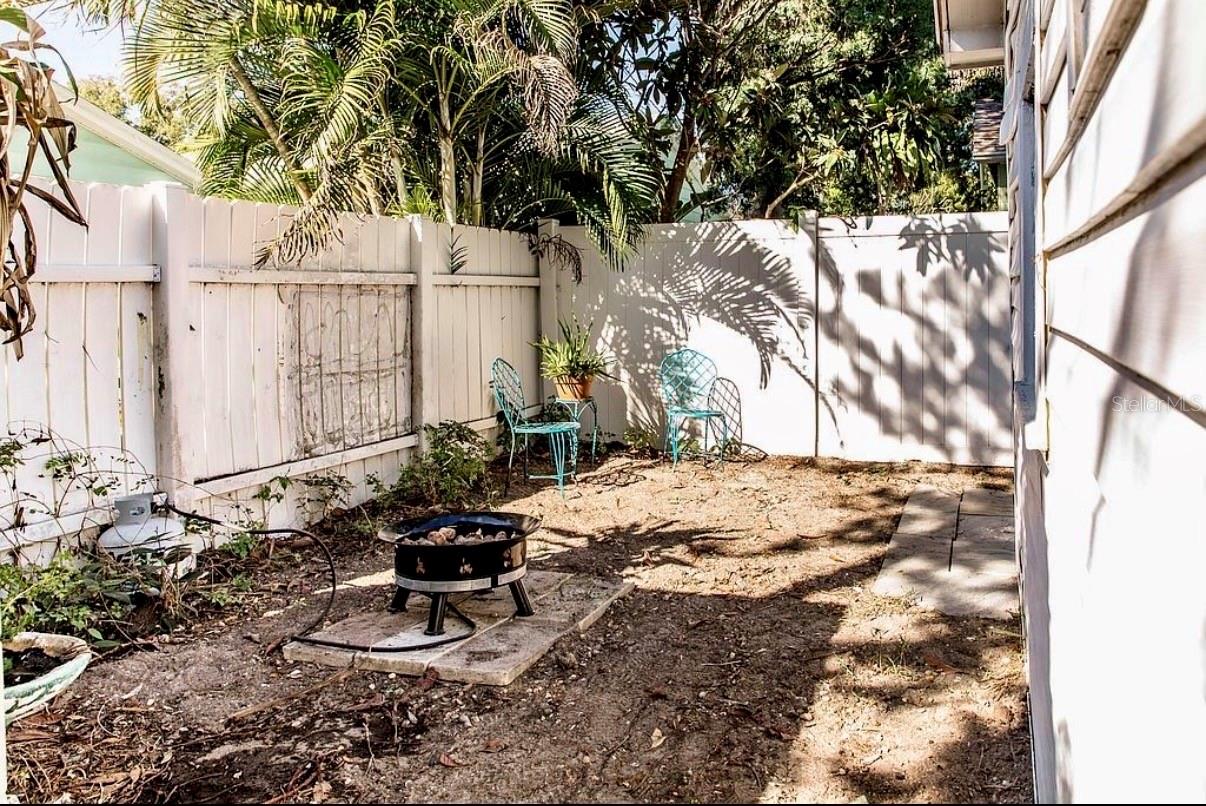1750 34TH AVE N, ST PETERSBURG, FL — photo 20