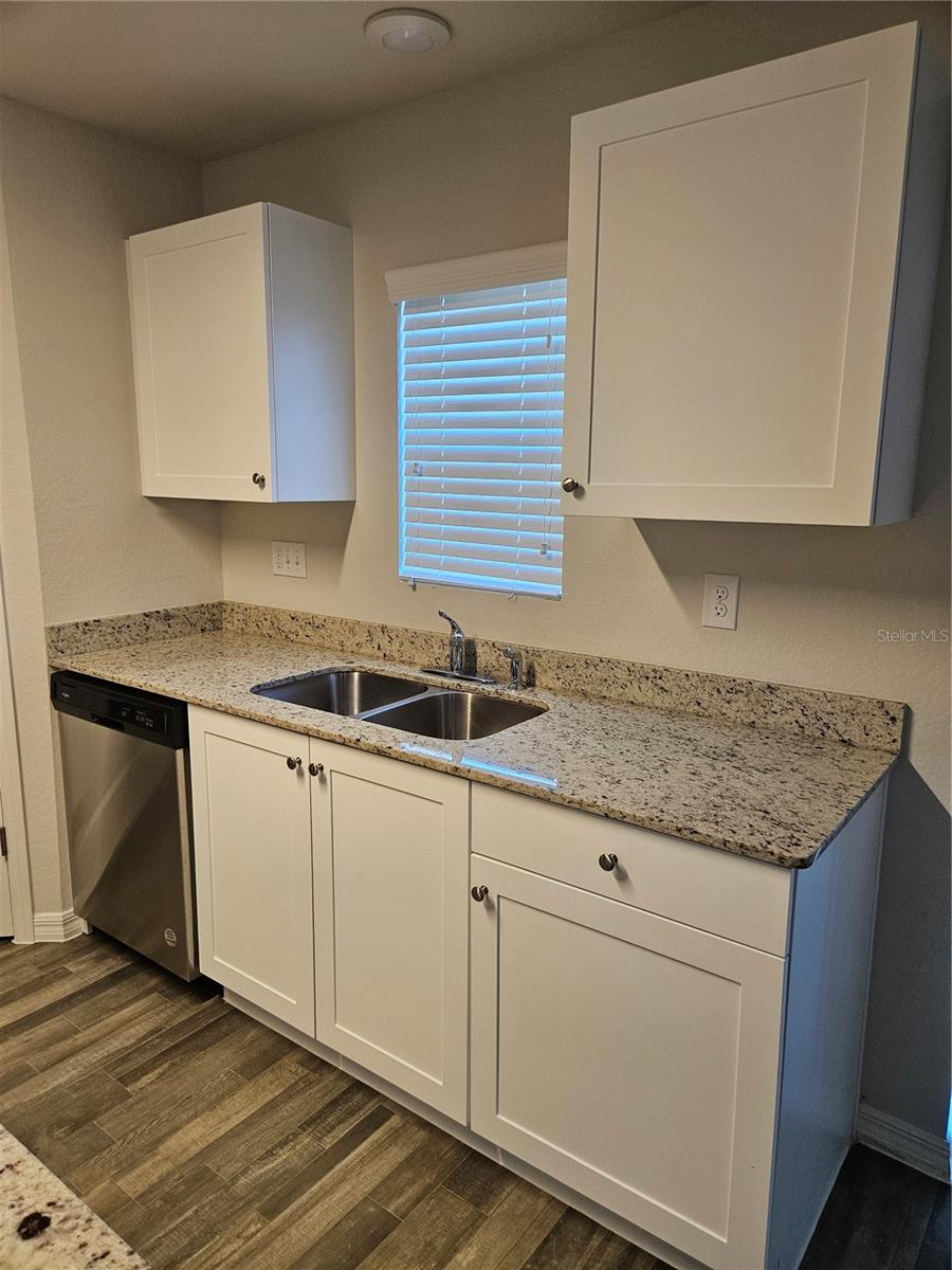 901 NW 15TH PL, CAPE CORAL, FL — photo 5