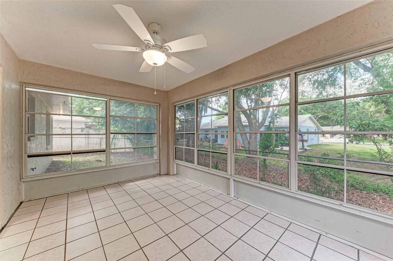 2046 OLD TREVOR WAY, SARASOTA, FL — photo 25