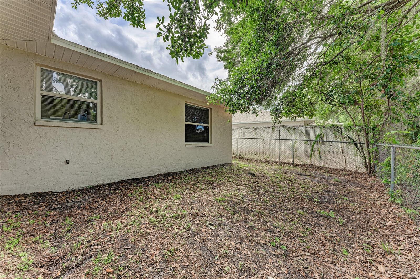 2046 OLD TREVOR WAY, SARASOTA, FL — photo 27