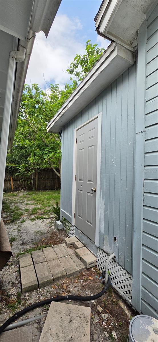 8211 N 10TH ST, TAMPA, FL — photo 20