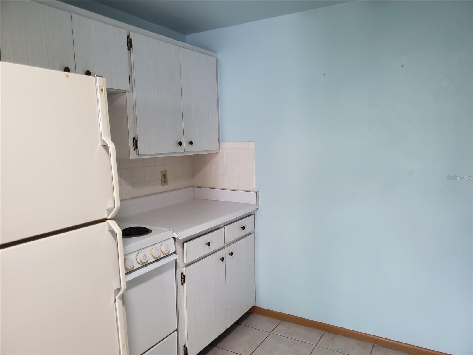 2021 PENNSYLVANIA AVE #5, ENGLEWOOD, FL — photo 3
