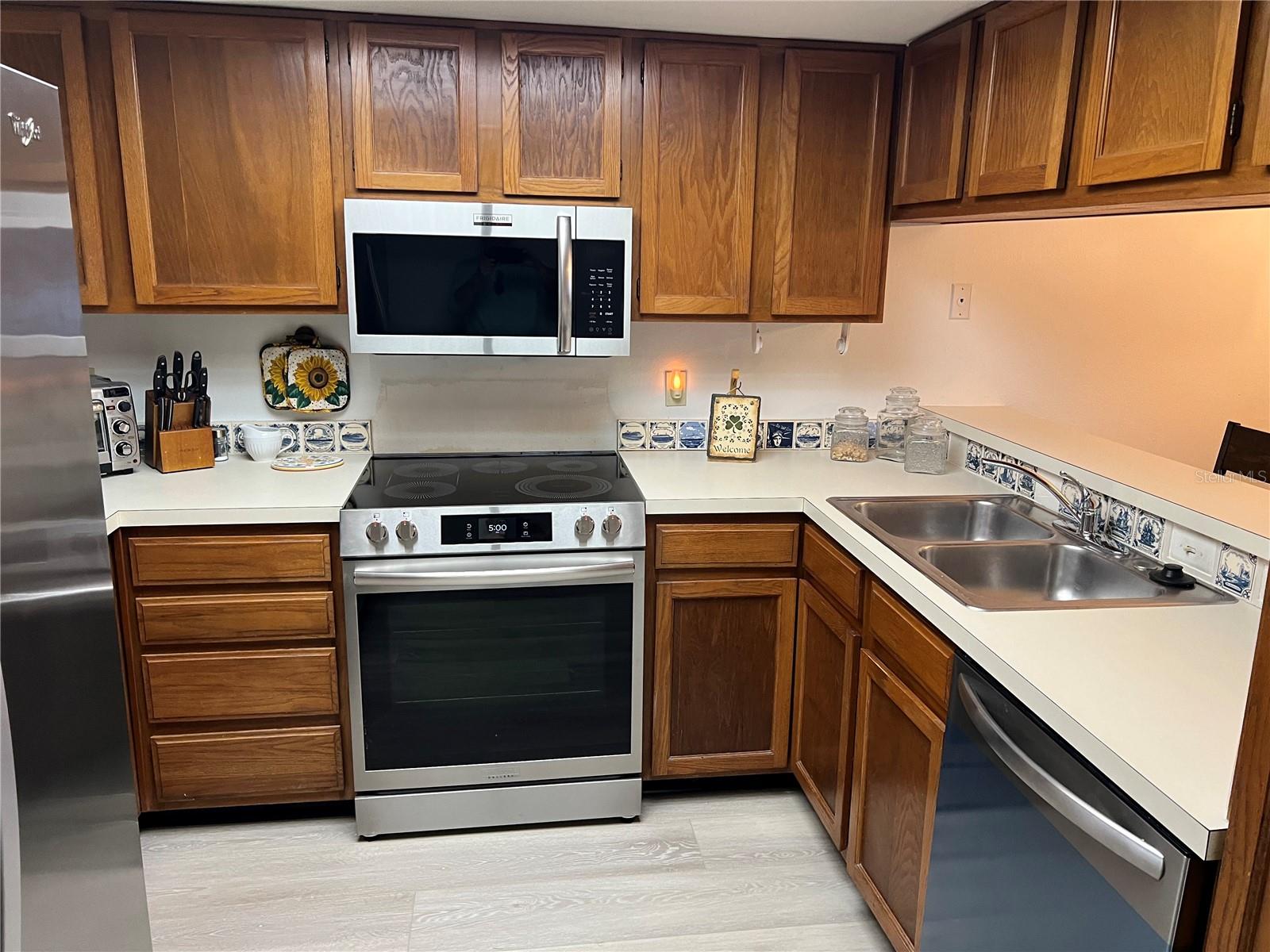 333 WOODLAKE WYNDE, OLDSMAR, FL — photo 4