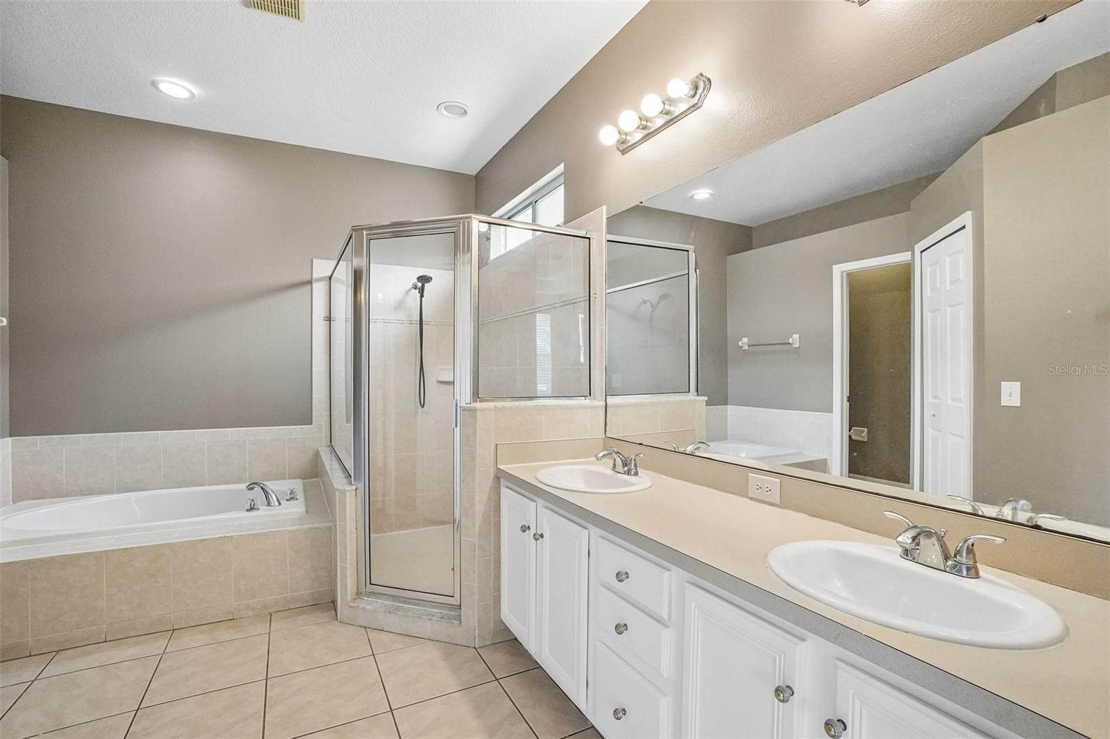 6111 GANNETSIDE PL, LITHIA, FL — photo 10