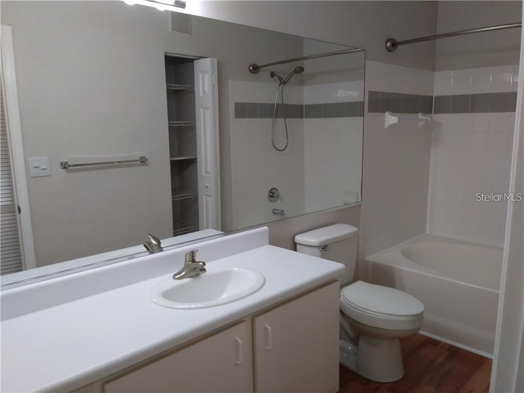 5620 PINNACLE HEIGHTS CIR #305, TAMPA, FL — photo 9