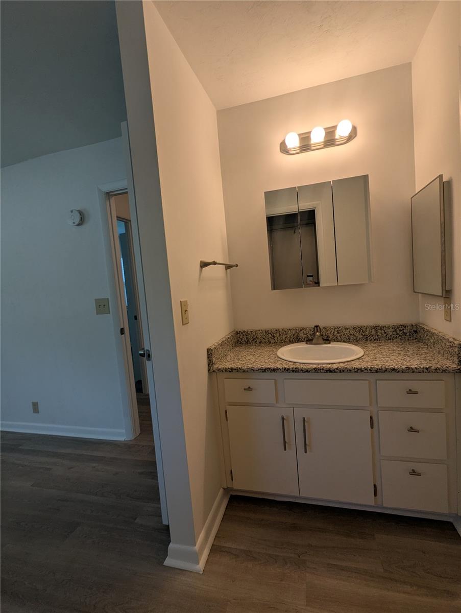 8438 NW 39TH CIR, GAINESVILLE, FL — photo 14