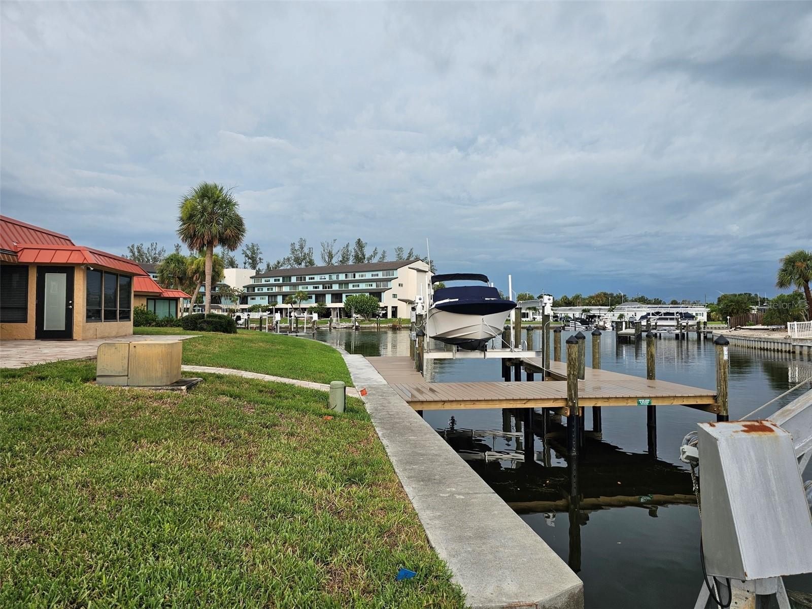 4214 EL DORADO CV #V-10, BRADENTON, FL — photo 35