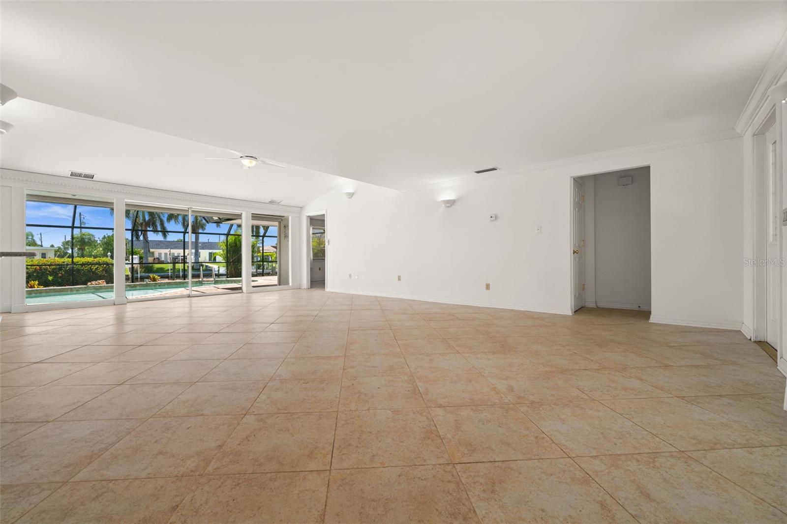 4102 SE 1ST PL, CAPE CORAL, FL — photo 10