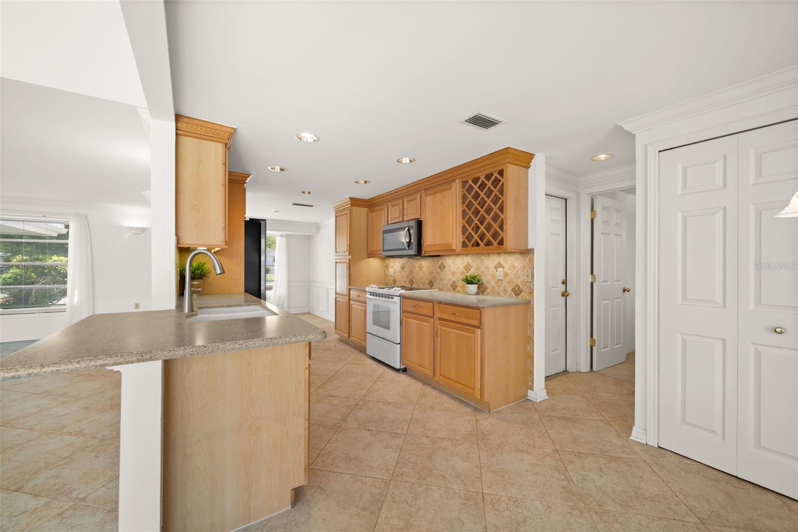 4102 SE 1ST PL, CAPE CORAL, FL — photo 16