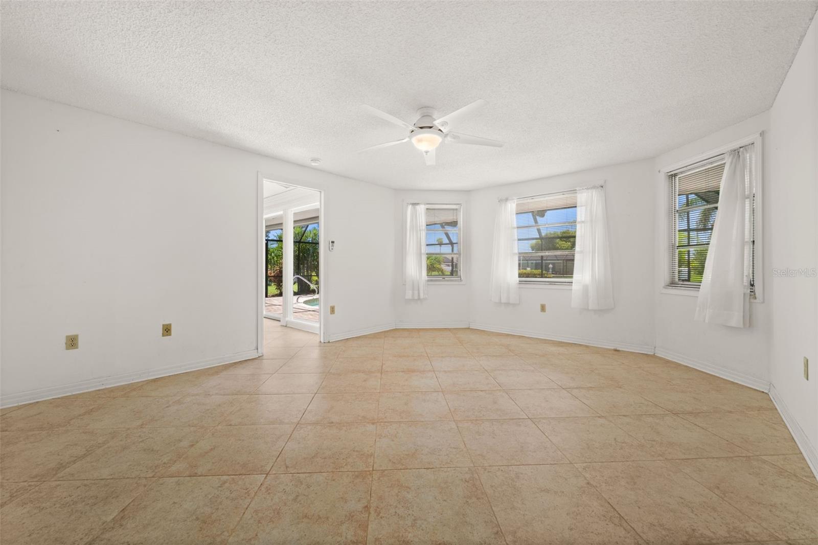 4102 SE 1ST PL, CAPE CORAL, FL — photo 25