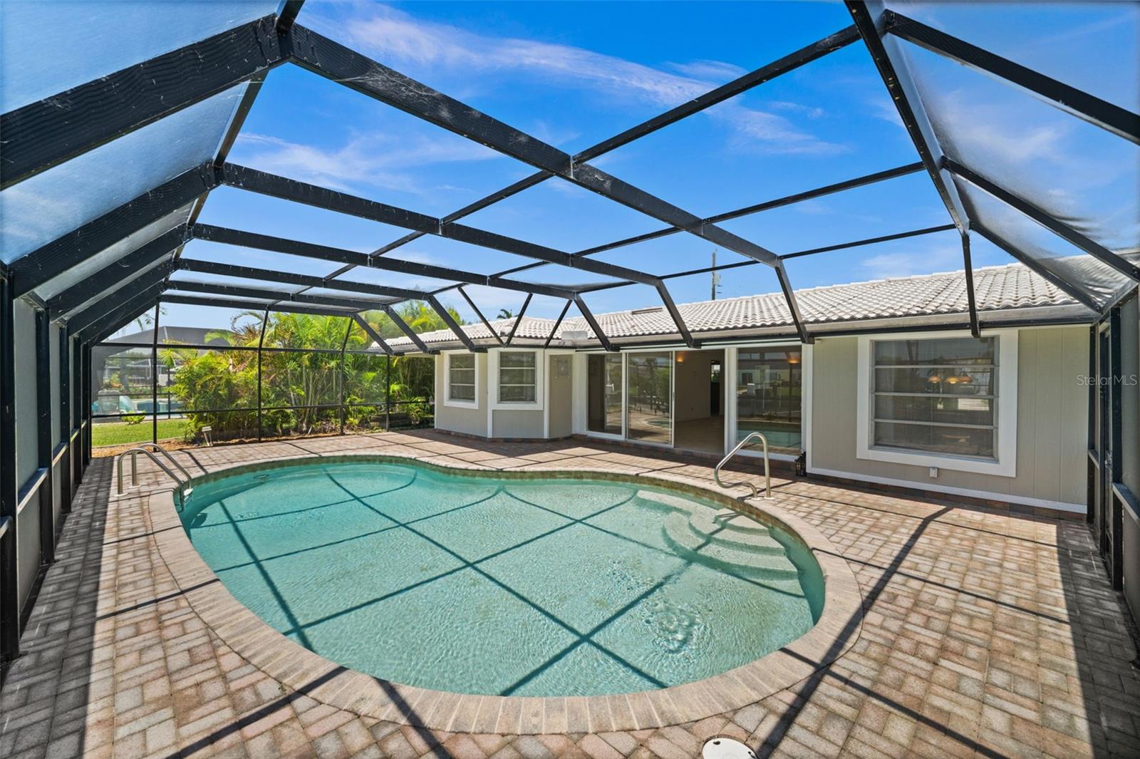 4102 SE 1ST PL, CAPE CORAL, FL — photo 35