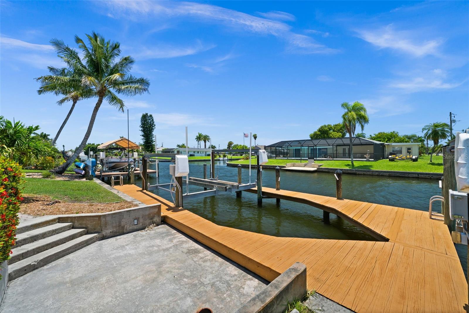 4102 SE 1ST PL, CAPE CORAL, FL — photo 41