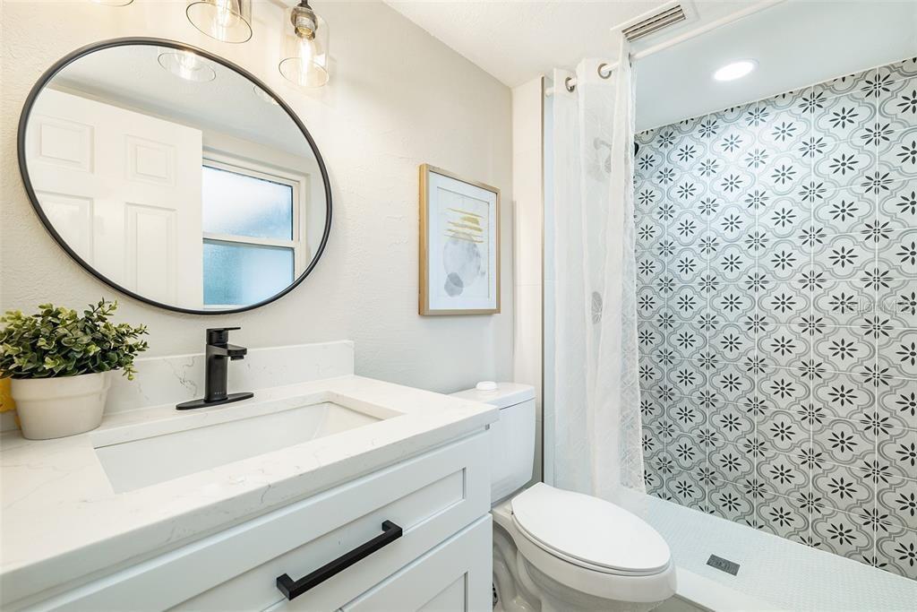11145 BELLA LOMA DR, LARGO, FL — photo 15