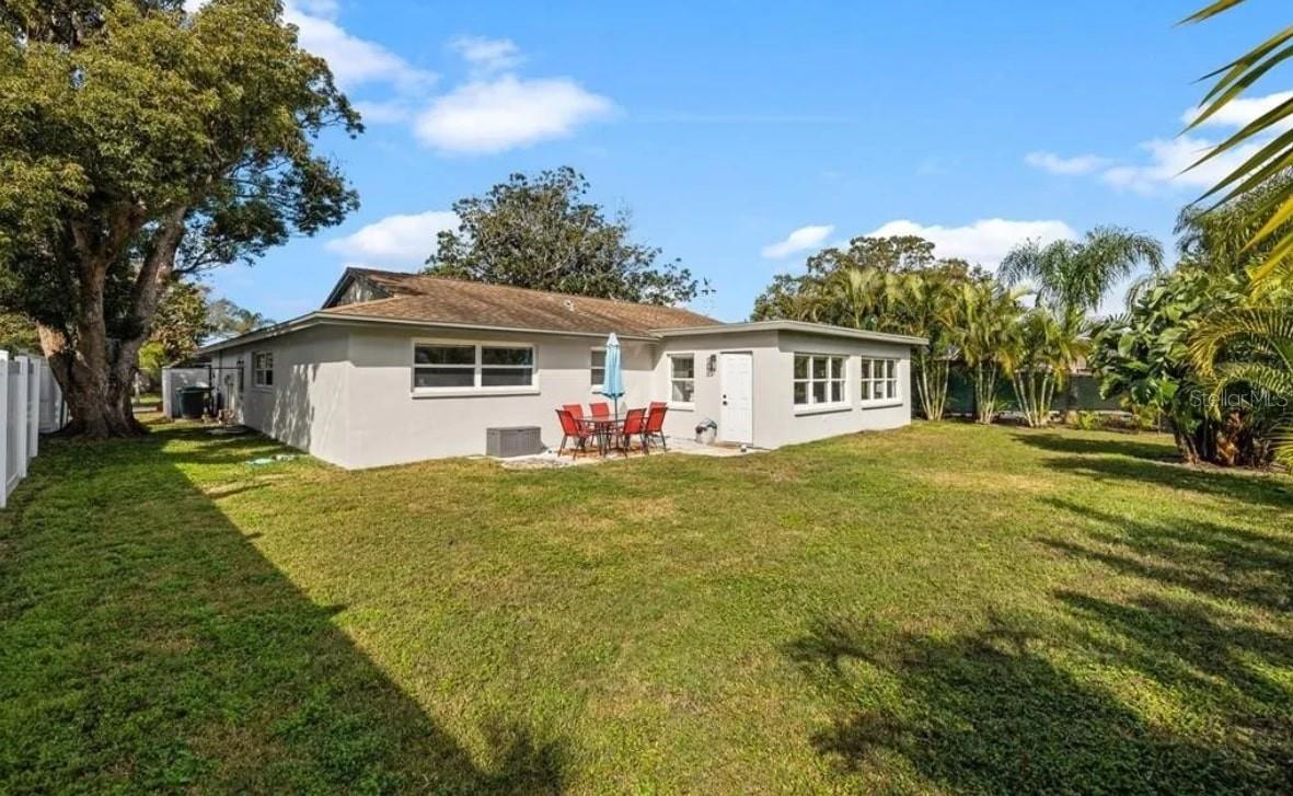 11145 BELLA LOMA DR, LARGO, FL — photo 22