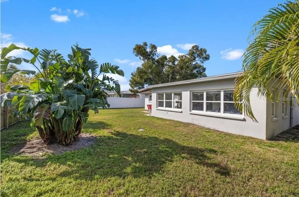 11145 BELLA LOMA DR, LARGO, FL — photo 25