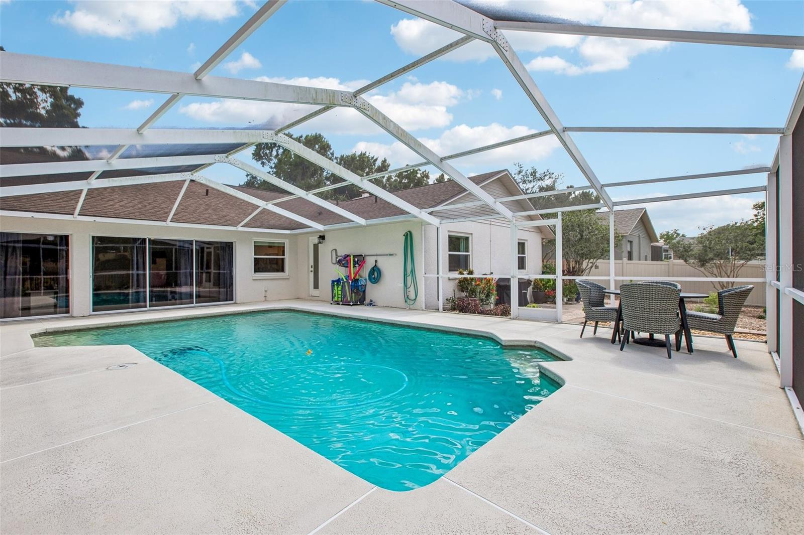 3949 APPLETREE DR, VALRICO, FL — photo 2