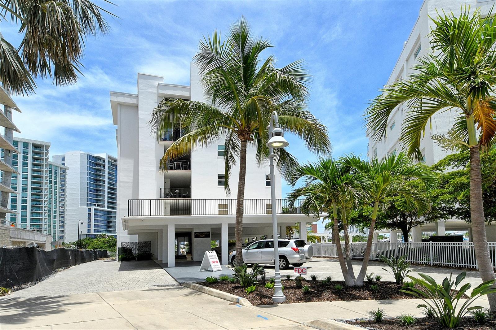660 GOLDEN GATE POINT #51 & 52, SARASOTA, FL — photo 4