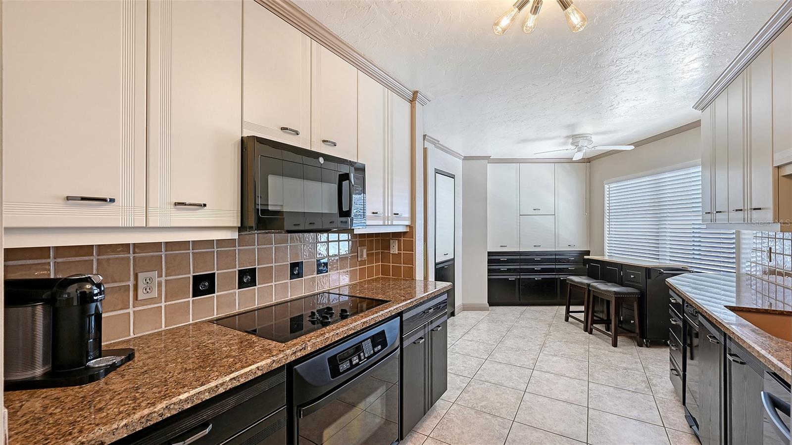 660 GOLDEN GATE POINT #51 & 52, SARASOTA, FL — photo 20