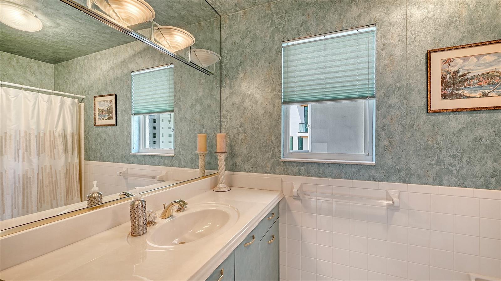 660 GOLDEN GATE POINT #51 & 52, SARASOTA, FL — photo 33
