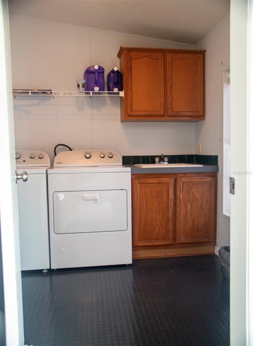 219 BALLARD RD, AVON PARK, FL — photo 23