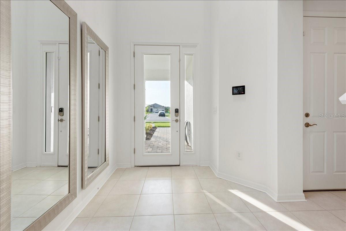 17703 SAVORY MIST CIR, LAKEWOOD RANCH, FL — photo 3