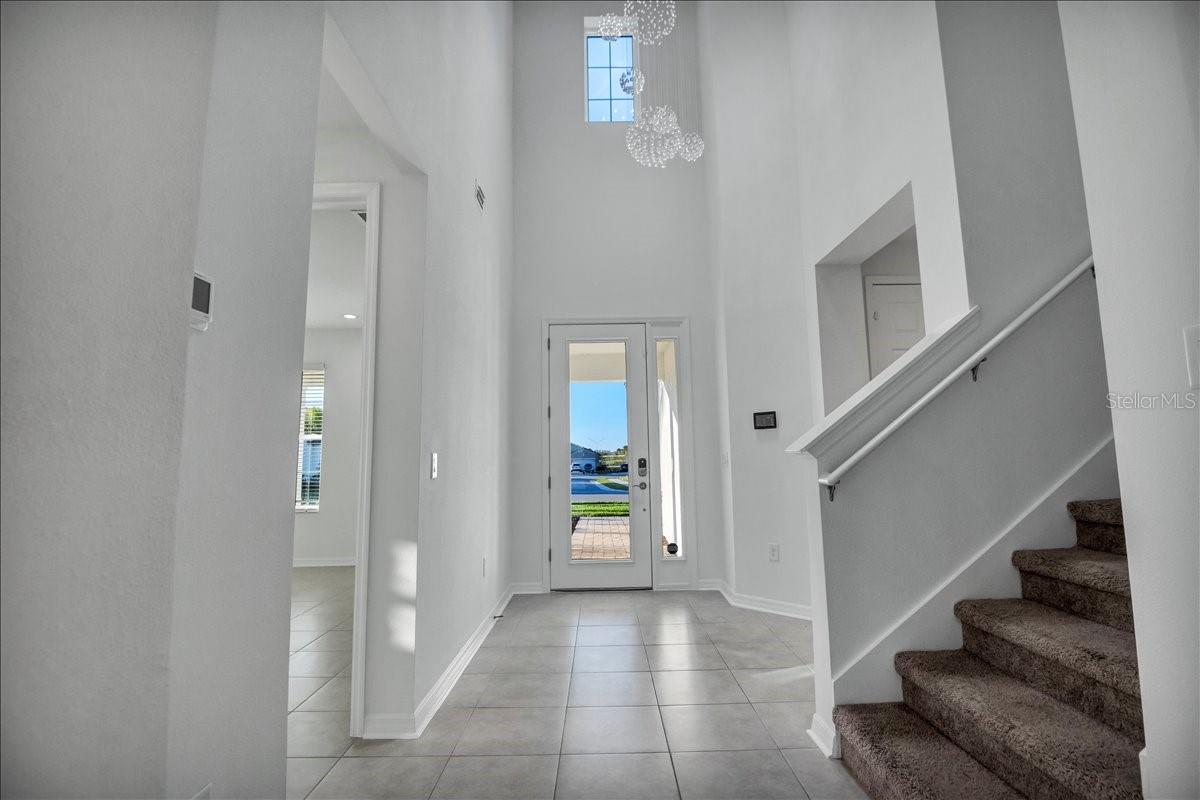 17703 SAVORY MIST CIR, LAKEWOOD RANCH, FL — photo 6