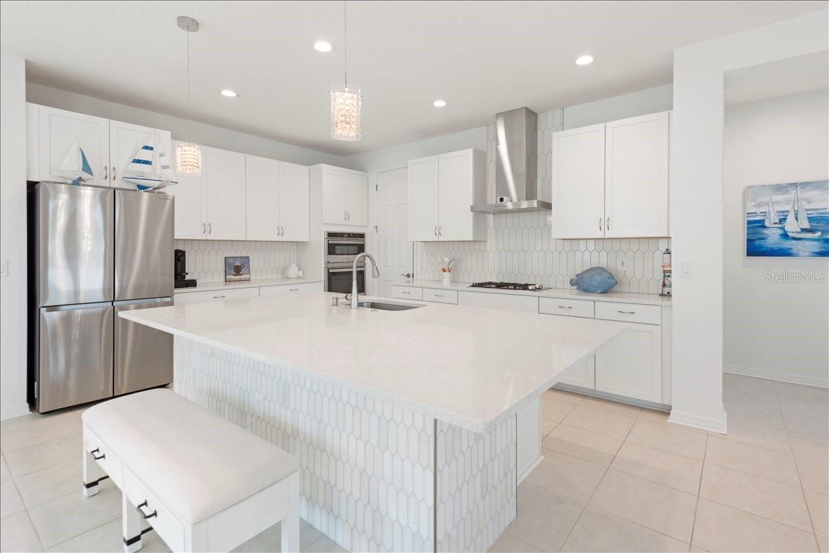 17703 SAVORY MIST CIR, LAKEWOOD RANCH, FL — photo 12