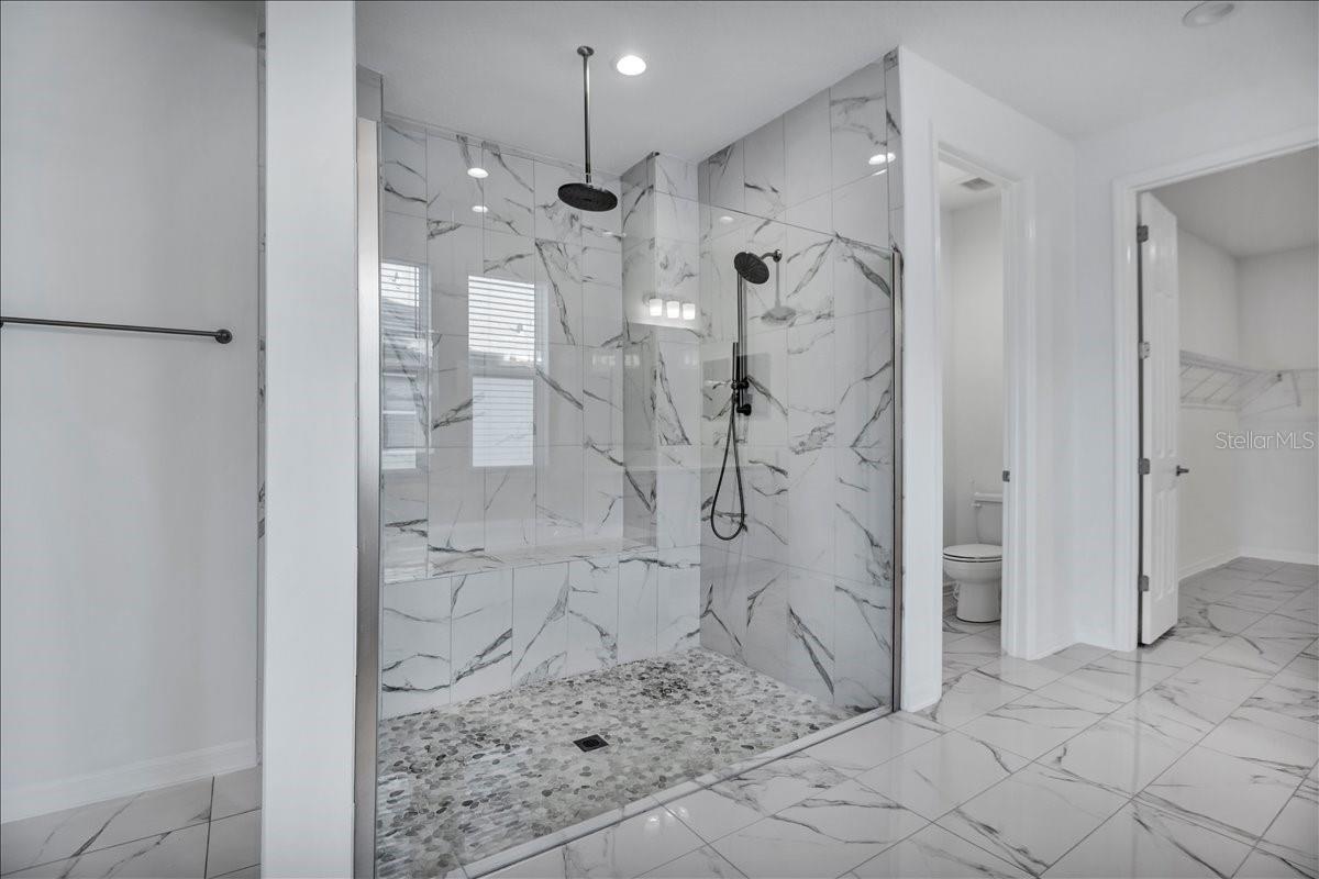 17703 SAVORY MIST CIR, LAKEWOOD RANCH, FL — photo 31