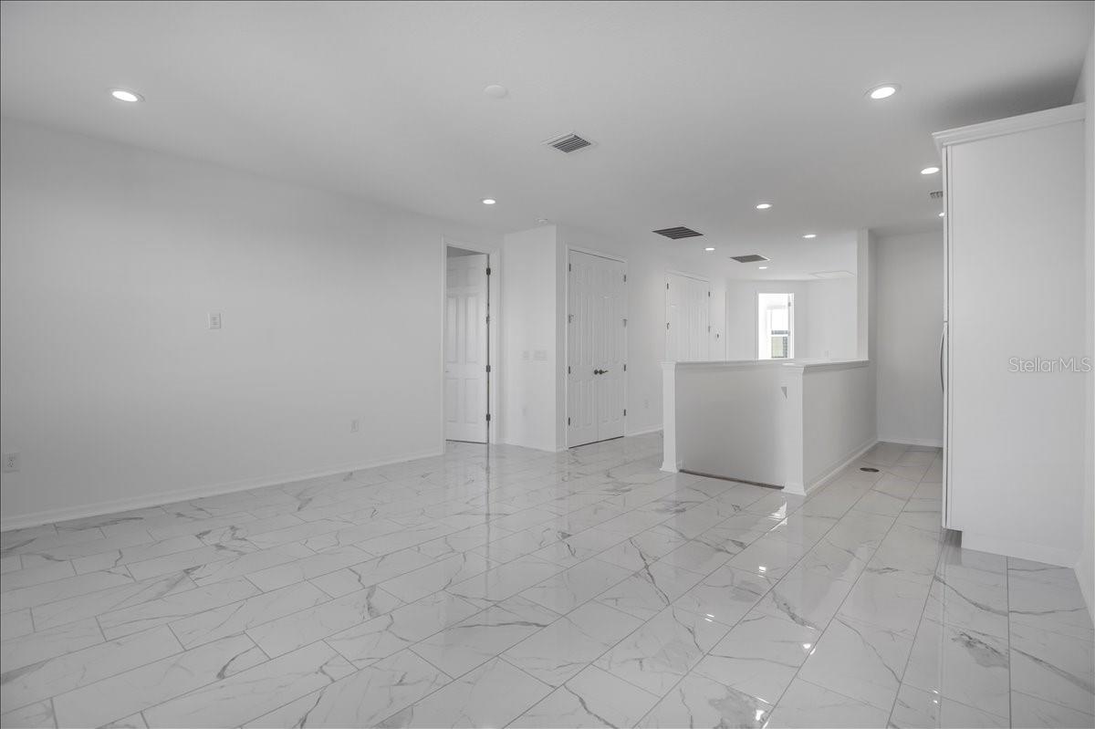 17703 SAVORY MIST CIR, LAKEWOOD RANCH, FL — photo 34