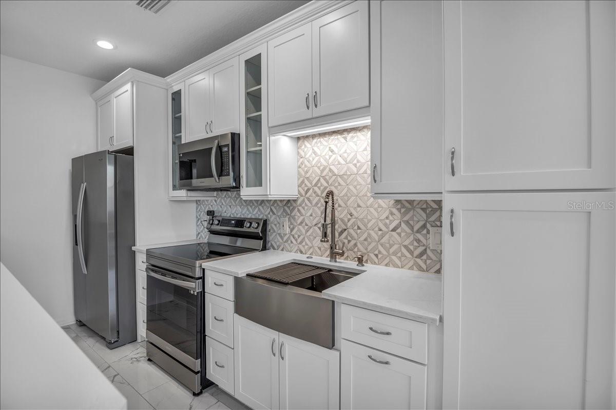 17703 SAVORY MIST CIR, LAKEWOOD RANCH, FL — photo 37