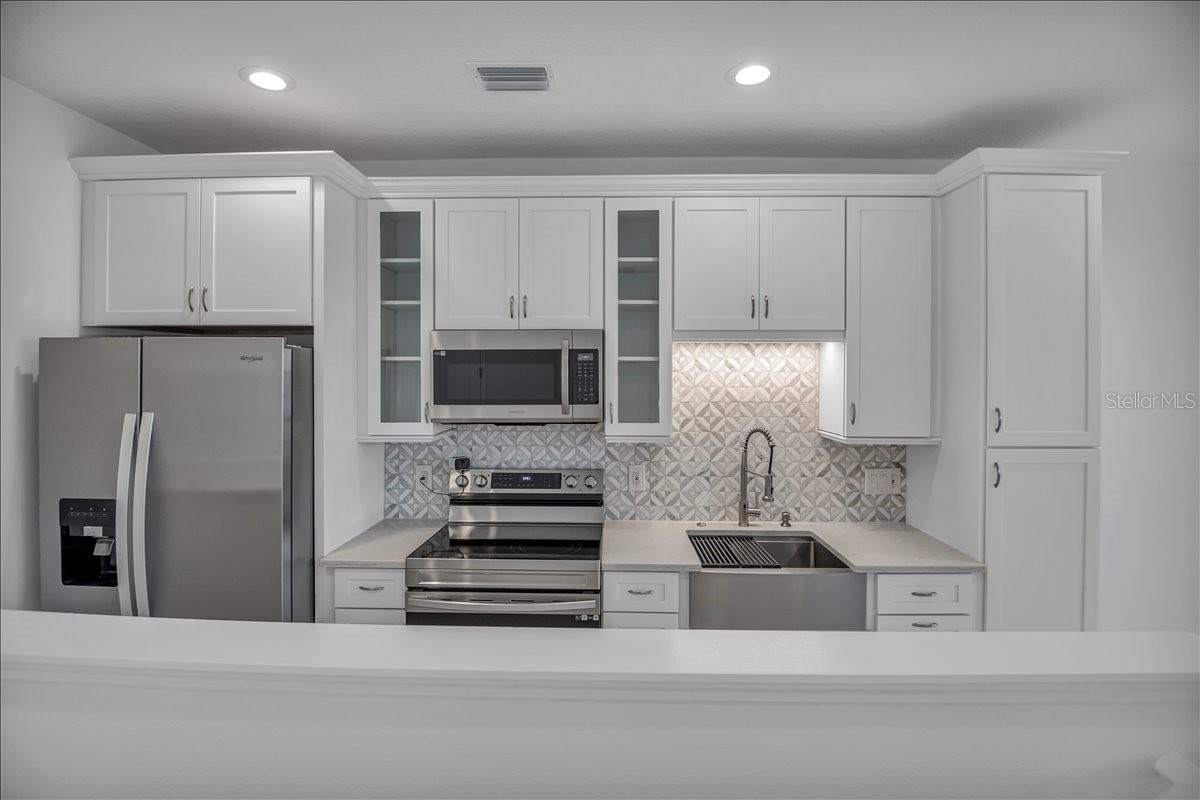 17703 SAVORY MIST CIR, LAKEWOOD RANCH, FL — photo 38