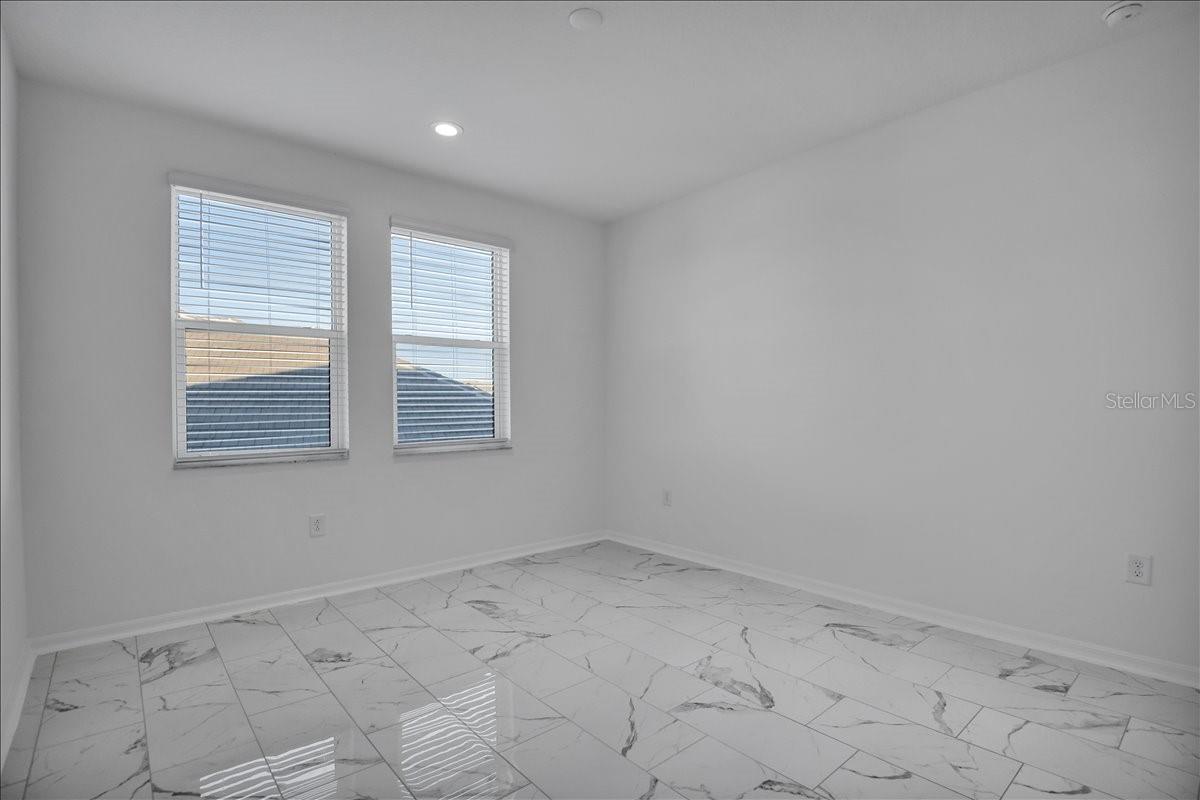 17703 SAVORY MIST CIR, LAKEWOOD RANCH, FL — photo 39