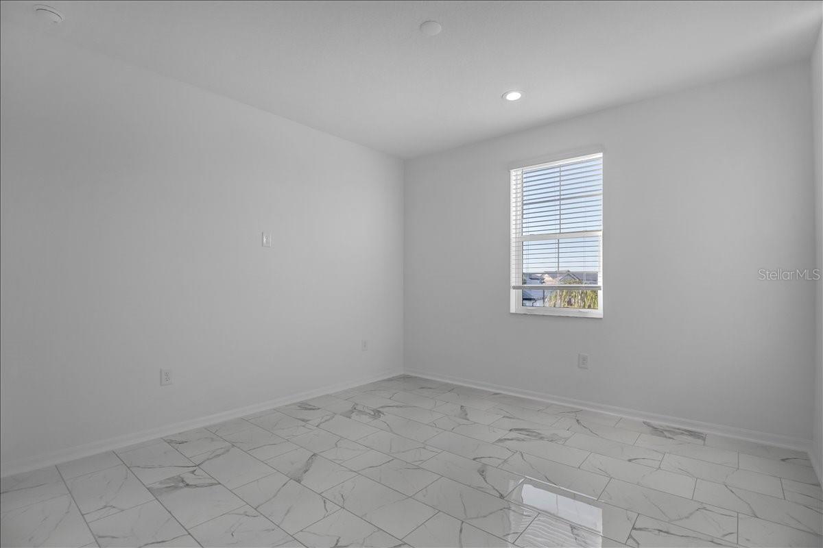 17703 SAVORY MIST CIR, LAKEWOOD RANCH, FL — photo 45