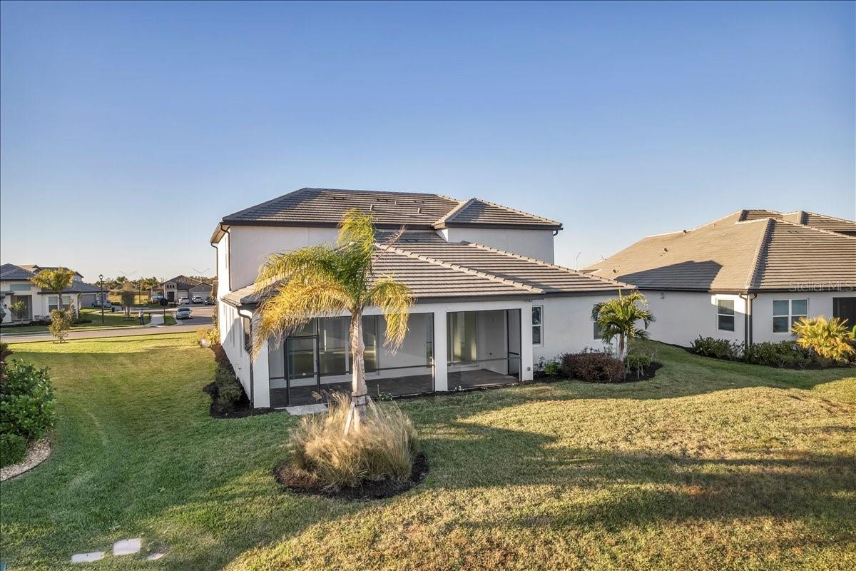 17703 SAVORY MIST CIR, LAKEWOOD RANCH, FL — photo 54