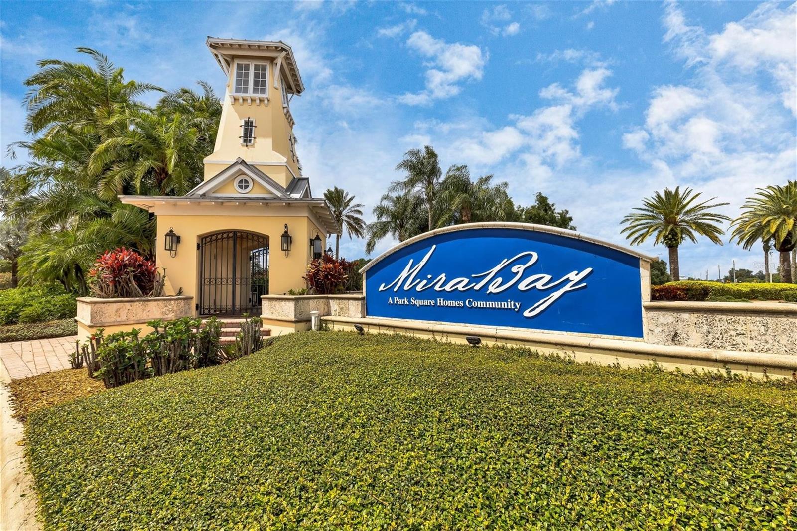 724 WINTERSIDE DR, APOLLO BEACH, FL