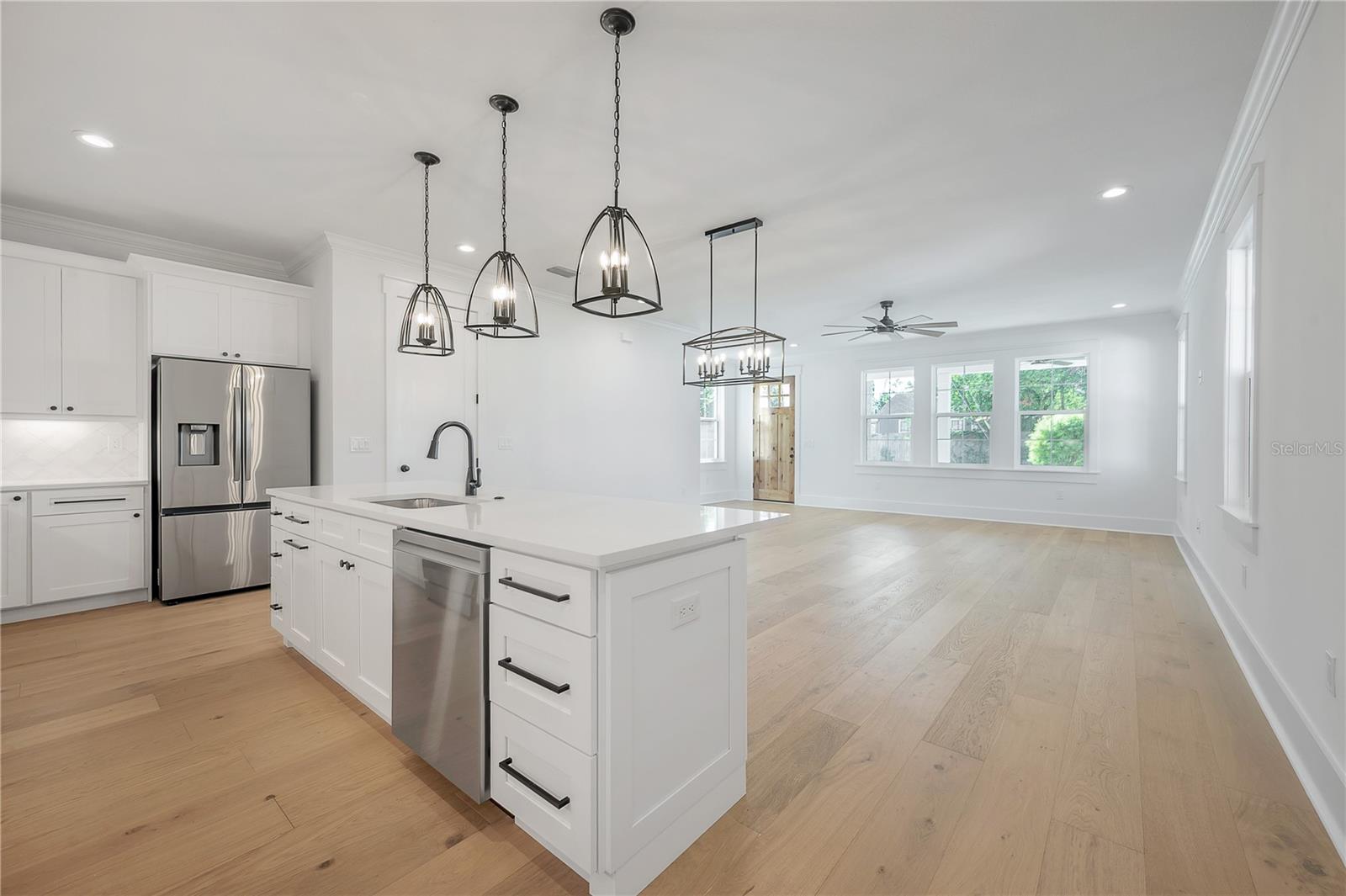 802 E WILDER AVE, TAMPA, FL — photo 11