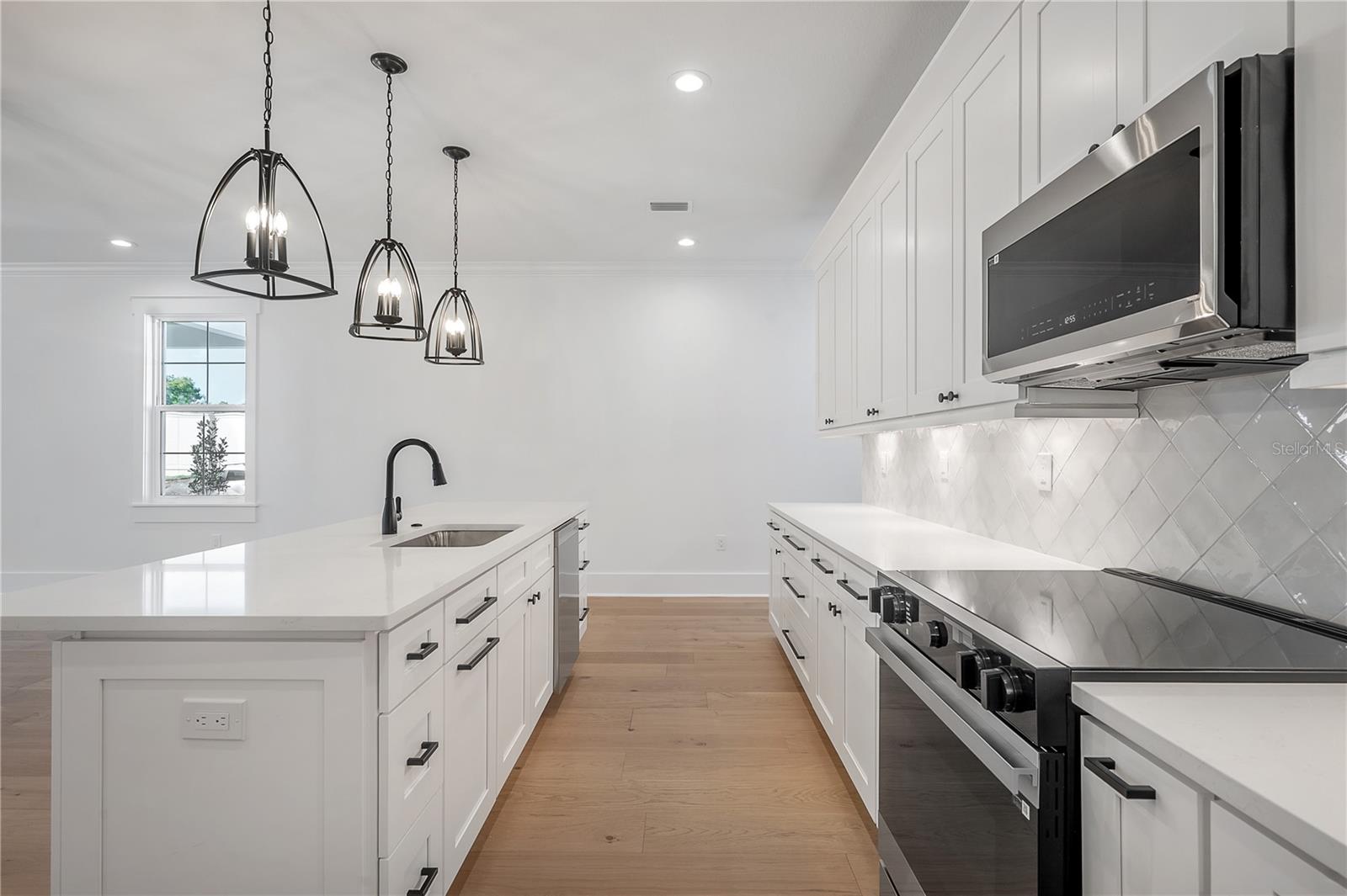 802 E WILDER AVE, TAMPA, FL — photo 14