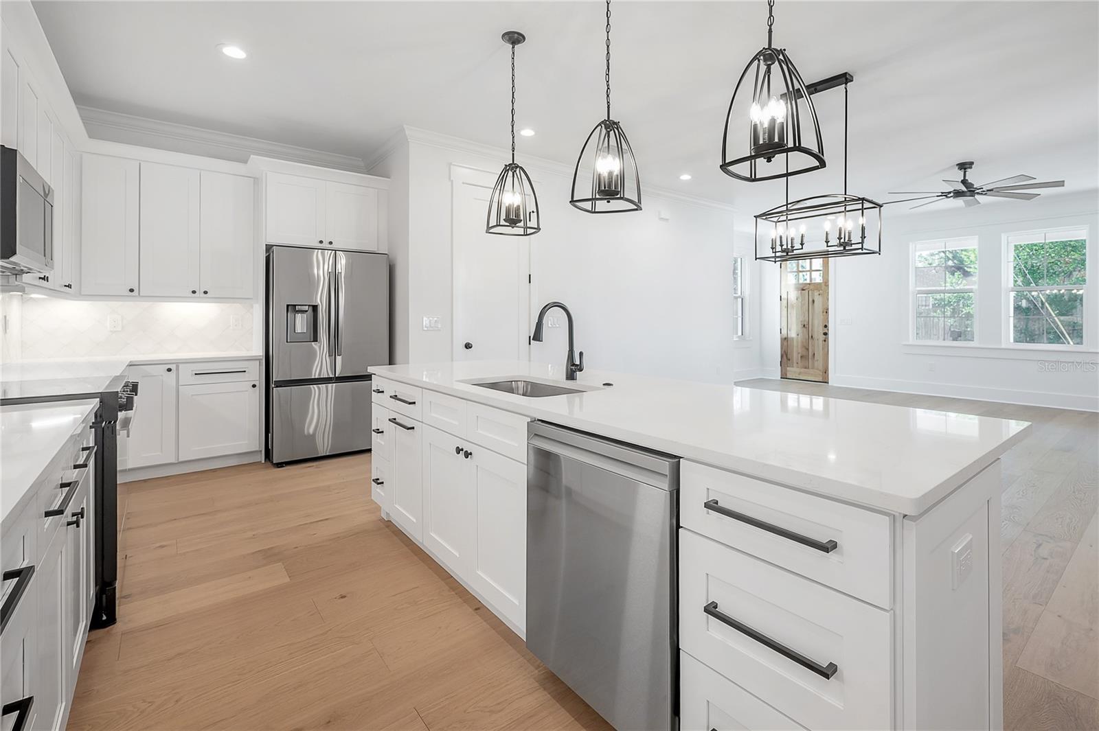 802 E WILDER AVE, TAMPA, FL — photo 15