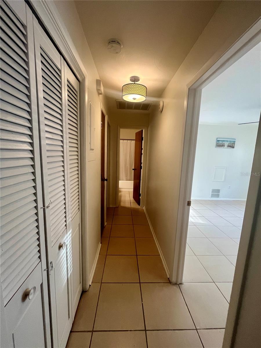 705 BAYOU AVE, TARPON SPRINGS, FL — photo 11