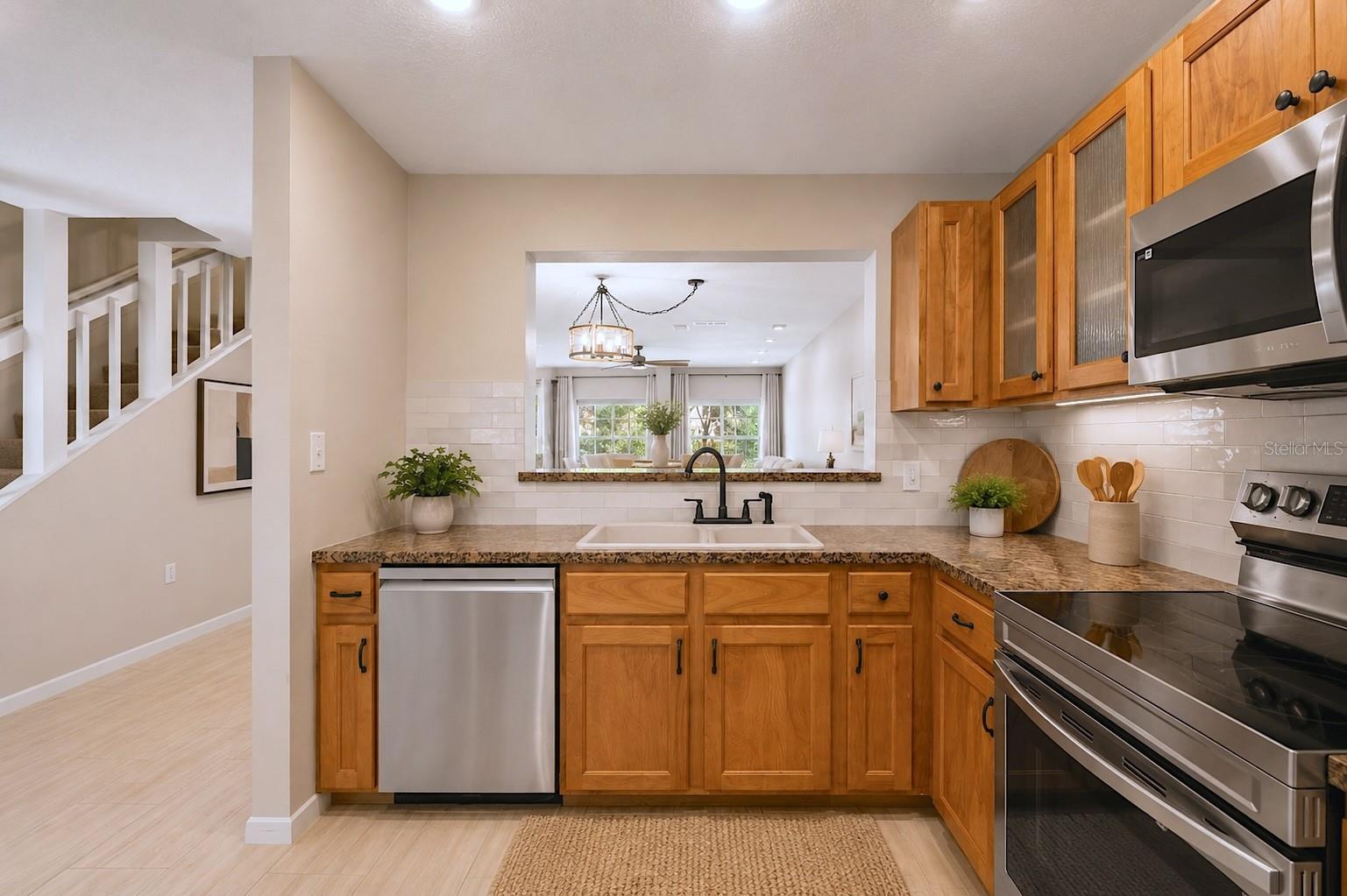 641 MAPLE OAK CIR #101, ALTAMONTE SPRINGS, FL — photo 11