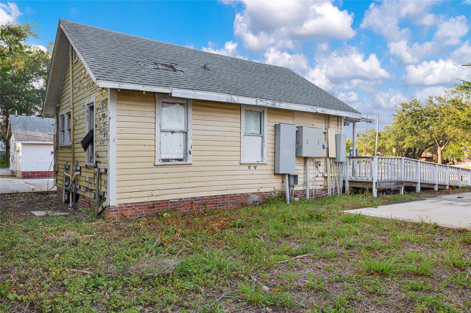 1042 N DIXIE FWY, NEW SMYRNA BEACH, FL — photo 13