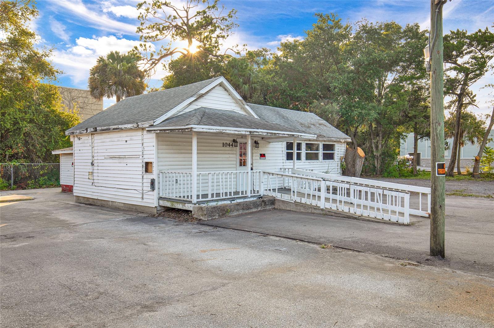 1042 N DIXIE FWY, NEW SMYRNA BEACH, FL — photo 18