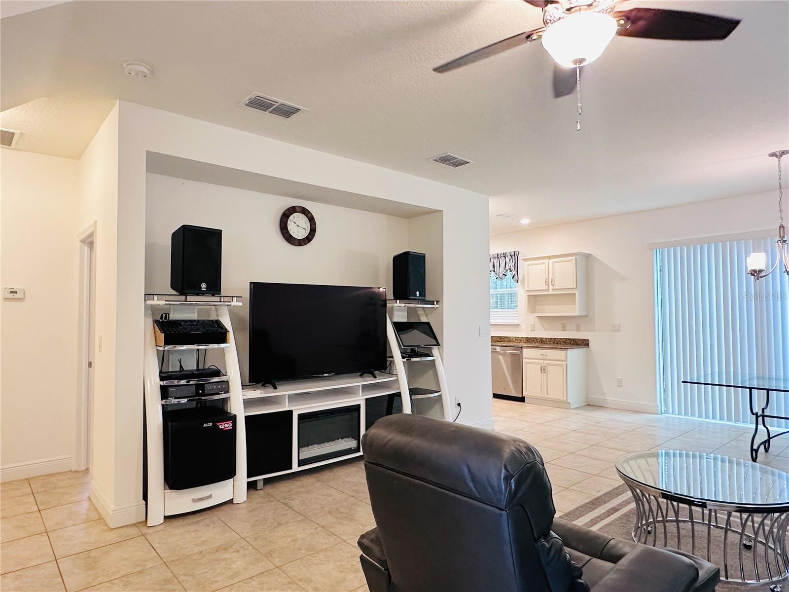 10132 GRAND OAK CIR, MADEIRA BEACH, FL — photo 6