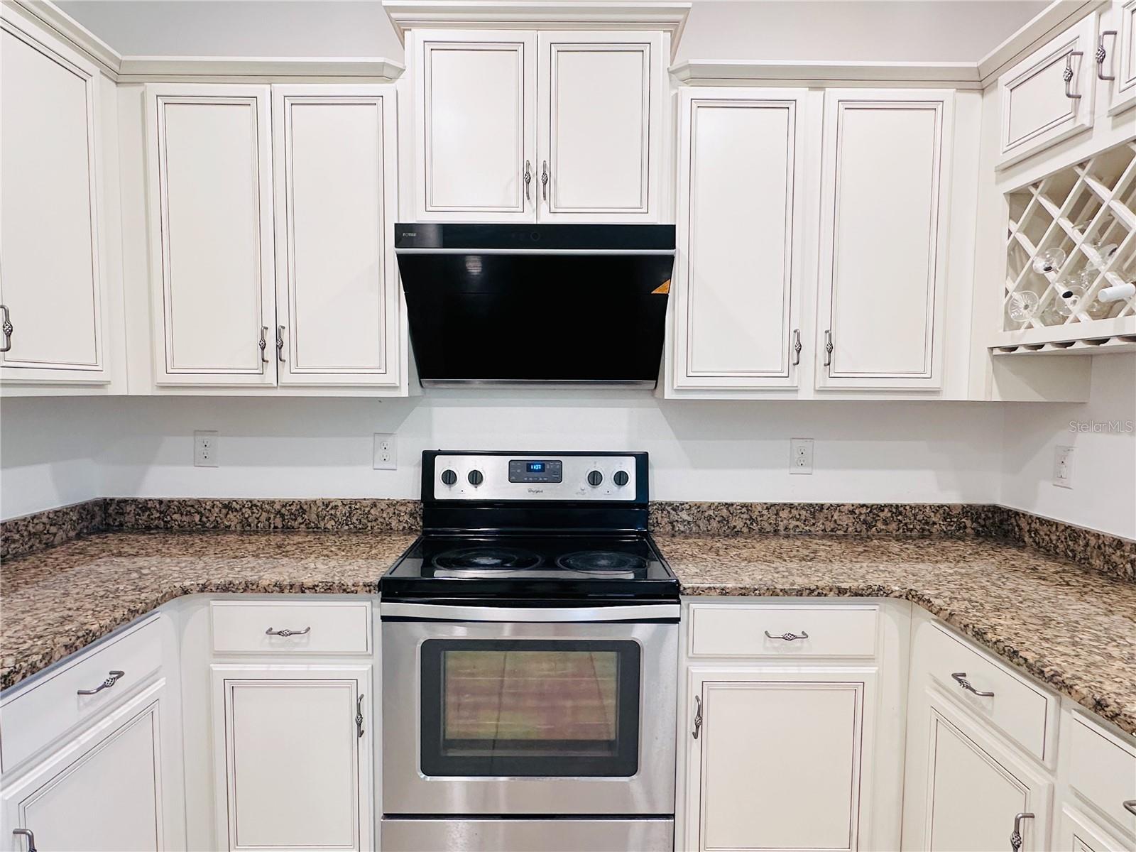 10132 GRAND OAK CIR, MADEIRA BEACH, FL — photo 17