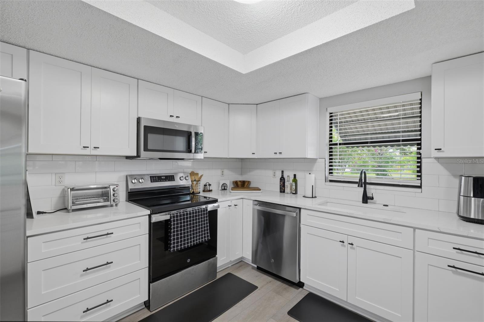 6310 GAINSBORO AVE, SPRING HILL, FL — photo 14
