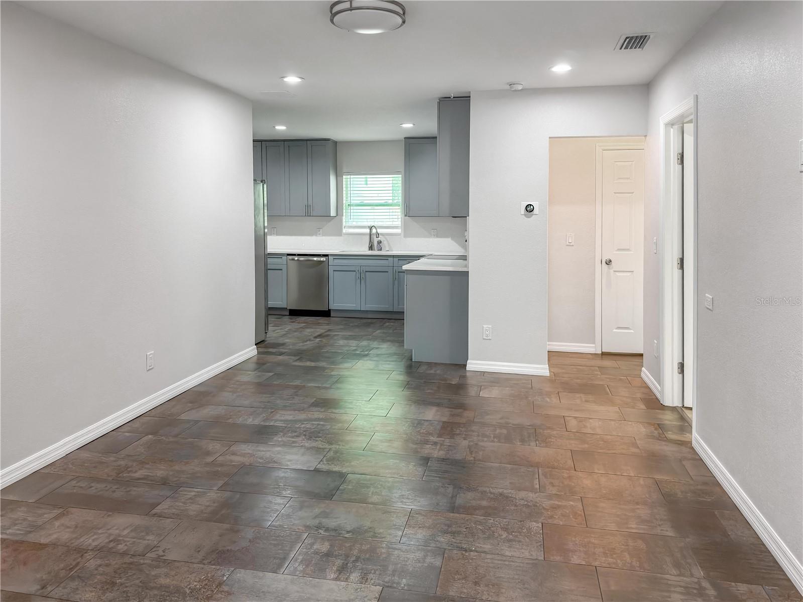 2116 W STATE ST, TAMPA, FL — photo 4