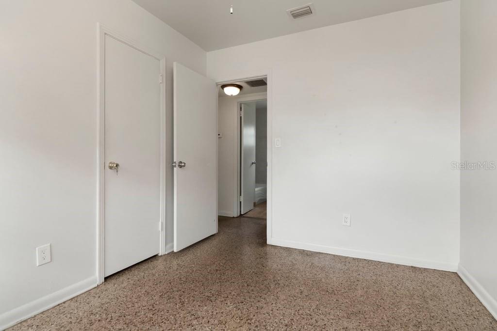 8709 N RENFREW PL, TAMPA, FL — photo 11