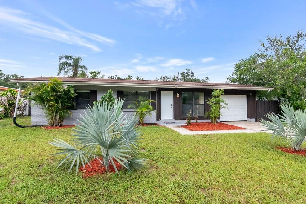 8709 N RENFREW PL, TAMPA, FL
